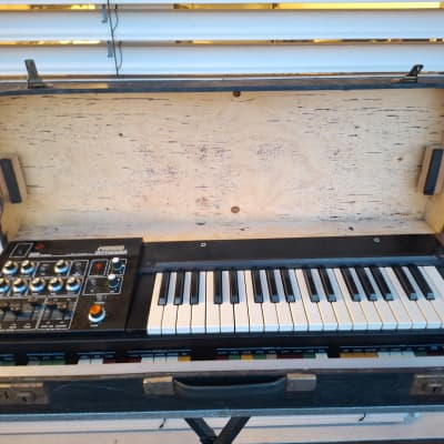 Roland SH-1000 37-Key Synthesizer 1973 - 1978 - Black/Wood