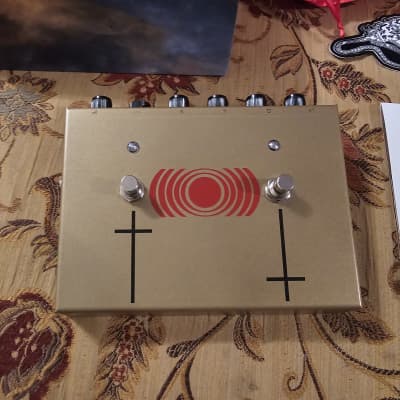 EarthQuaker Devices Sunn O))) Life Pedal Octave Distortion + EarthQuaker Devices Sunn O))) Life Pedal Octave Distortion +