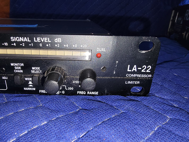 Urei LA-22 2-Channel Compressor / Limiter / Expander | Reverb