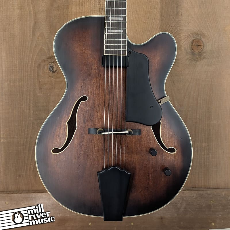 Washburn J600K Archtop Guitar w/ HSC Used