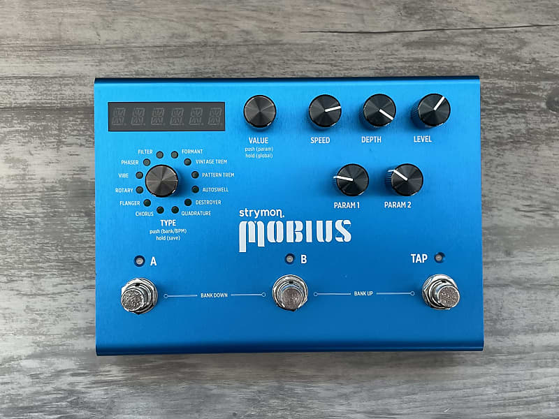 Strymon Mobius