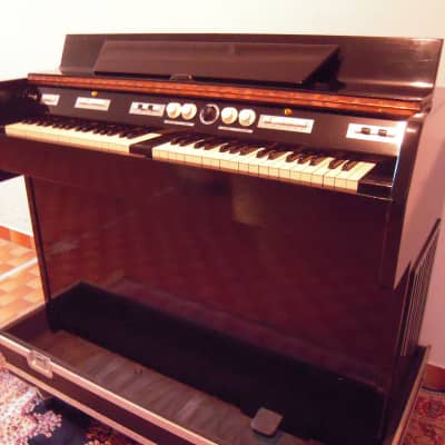 Vintage Mellotron MKII (MK2 - MARK II) with flight case. Rare "Tron" from the 60s image 3