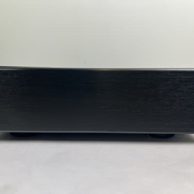 Cambridge Audio Azur 851a Integrated Amplifier 2012 - Black image 3