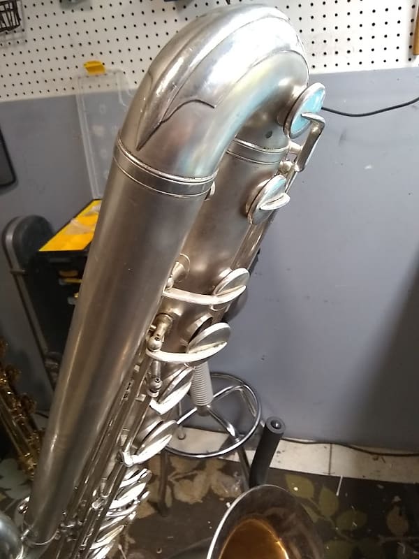 Levante LV-SB5105 Bass Saxophone