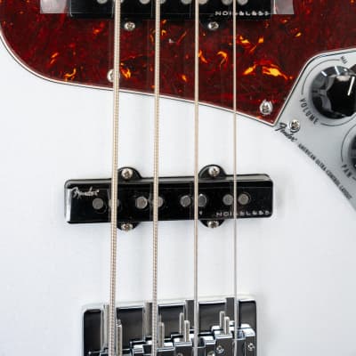 Fender American Ultra Jazz Bass - Rosewood Fingerboard - Arctic Pearl - Ser. US23095695 image 11