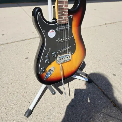 G&L Tribute Series Legacy with Rosewood Fretboard Left-Handed 2022 3-Tone Sunburst image 3