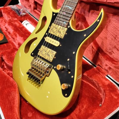 Ibanez PIA Steve Vai E-Guitar in Sun Dew Gold made in Japan Ibanez PIA Steve Vai E-Guitar in Sun Dew Gold made in Japan