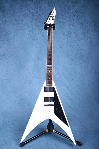 ESP LTD V Series V-300 Electric Guitar - Snow White IW11080284
