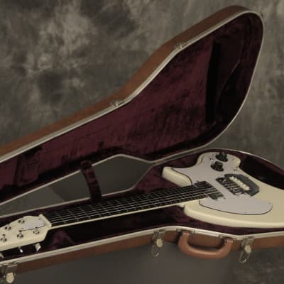 1970's Ovation BREADWINNER White with very early features image 25