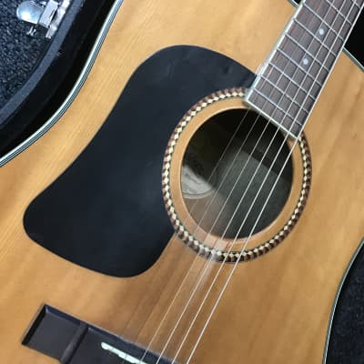 Washburn D10SLH Left-Handed Dreadnought Acoustic Guitar 2007 in very good condition with original hard case image 6