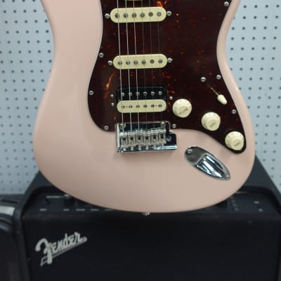 Fender Stratocaster 2022 - Shell Pink image 3