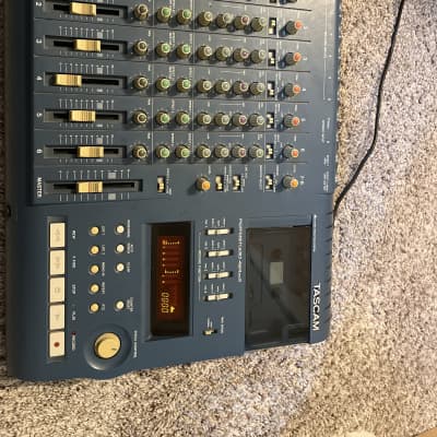 TASCAM PORTASTUDIO 424 MKII 4-TRACK CASSETTE RECORDER grlc2063