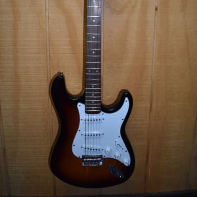New York Pro Stratocaster Guitar - Sunburst image 2