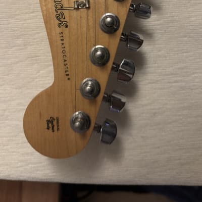 Fender Player Stratocaster Maple Neck image 10