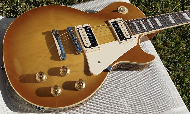 Gibson Les Paul Classic 2022 Honey Burst image 1