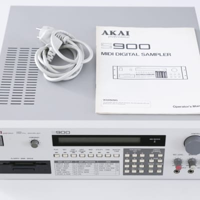 Akai S900 Vintage Sampler 1986 - Analog / Digital Hybrid - Museum State! Rare HD I/O Expansion!