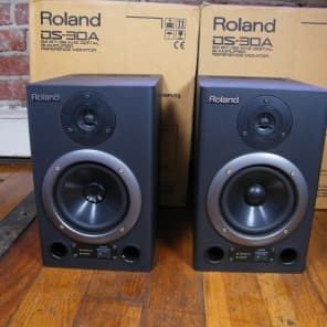 ROLAND DS-30A 24 BIT DIGITAL BI-AMP MONITOR SPEAKER STUDIO
