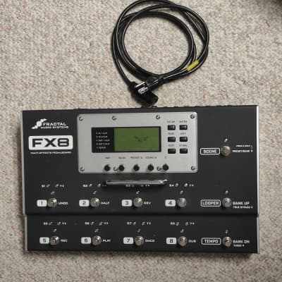 Fractal Audio FX8 Multi-Effects Pedalboard