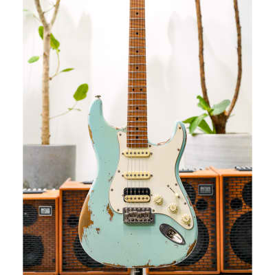 Luxxtone Choppa S Heavy Aging HSS-Sonic Blue w/Aged Parchment Pickguard & 1-Piece Roasted Flame Maple Neck image 2