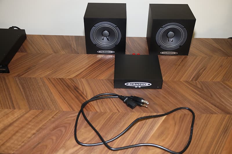 Auratone 5c Super Sound Cubes with A2-30 Amplifier included (Black)