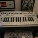 Roland SH-101 32-Key Monophonic Synthesizer 1982 - 1986 - Gray