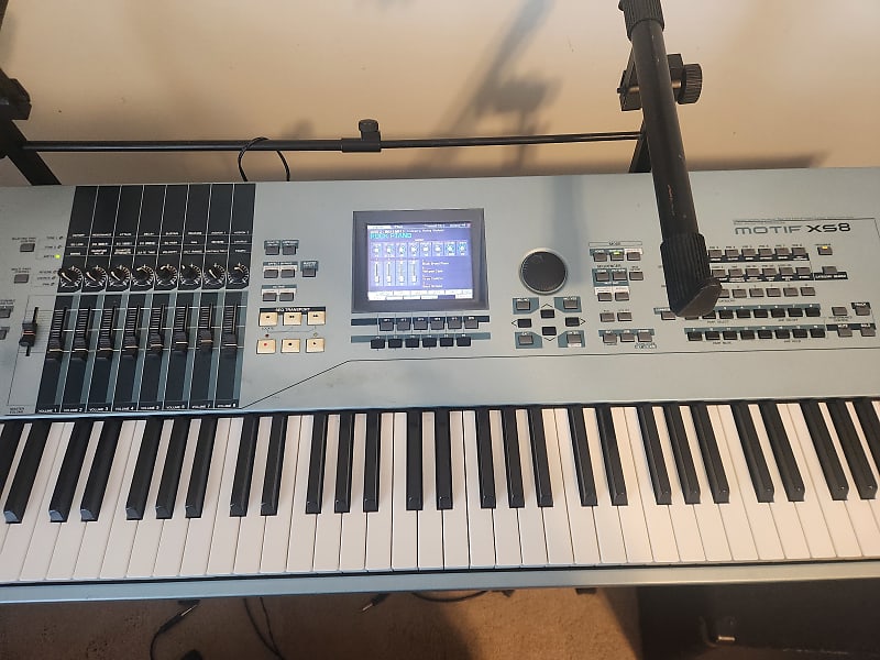 Yamaha Motif XS 8 Workstation | Reverb