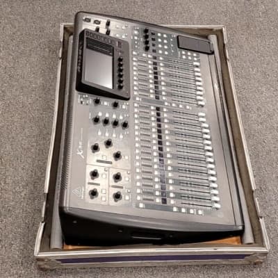 Behringer X32 Digital Mixer W/Case USED LIKE NEW image 4