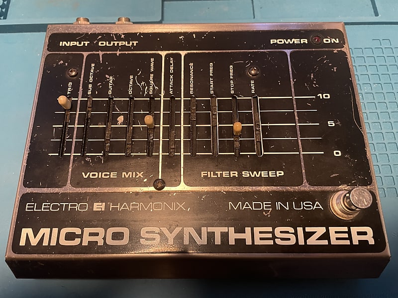 Electro-Harmonix Micro Synthesizer