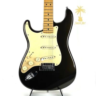Fender American Ultra Stratocaster® Left-Hand, Maple Fingerboard, Texas Tea image 1