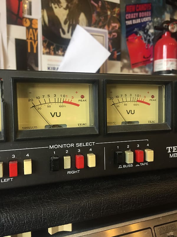 TEAC MB-20 4連VUメーター