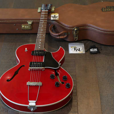 Gibson ES-135 Cherry Red 1995年製　ギブソン Gibson ES 135 Cherry Red 1995 | Demo by Paul Audia - YouTube