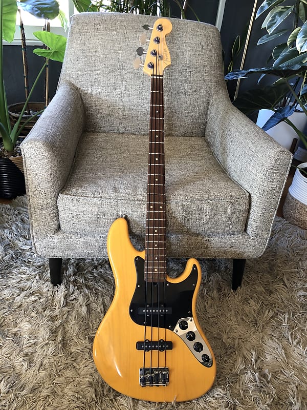 Fender American Deluxe Jazz Bass 2006 Butterscotch Blonde