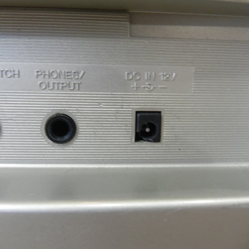 Yamaha DGX-300 Portable Grand | Reverb Yamaha DGX-300 Portable Grand | Reverb