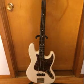 PRICE DROP Squier Classic Vibe Jazz Bass  Olympic White image 5