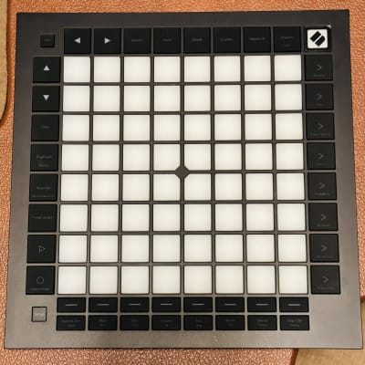 Novation Launchpad Pro MKIII Pad Controller 2020 - Present - Black