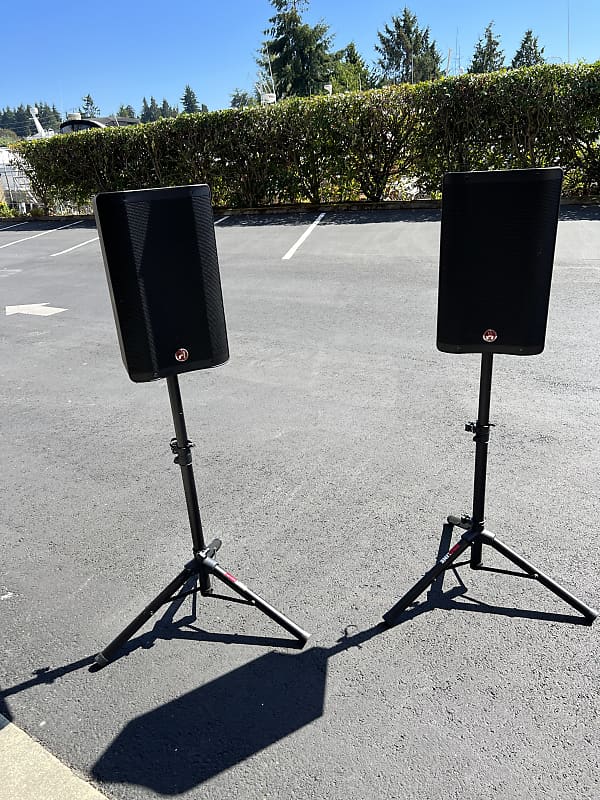 Harbinger M200BT Portable PA Speakers, Stands With Bluetooth Reverb