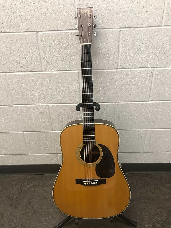 Martin HD-28 2018年製 Martin Standard Series HD-28 (2018 - 2024) | Reverb