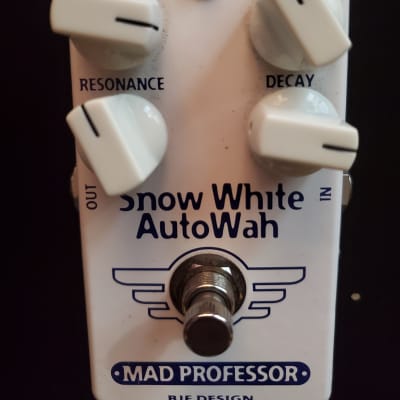 Mad Professor Snow White Auto Wah Handwired - White image 5