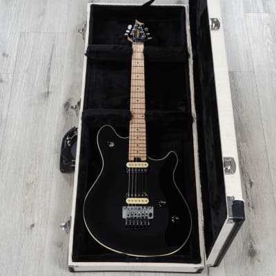 Peavey HP 2 Guitar, Black, Birdseye Maple Fretboard, Floyd Rose Tremolo image 10