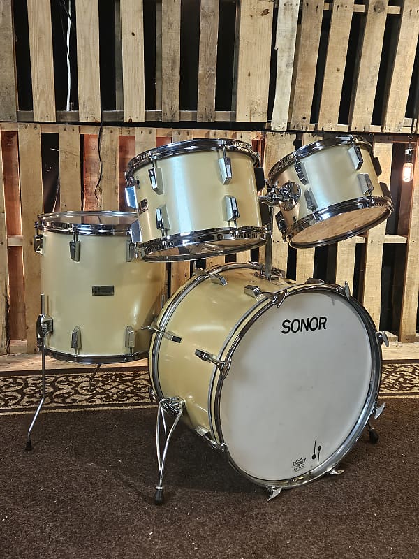 Sonor 70's vintage Champion drum set image 1