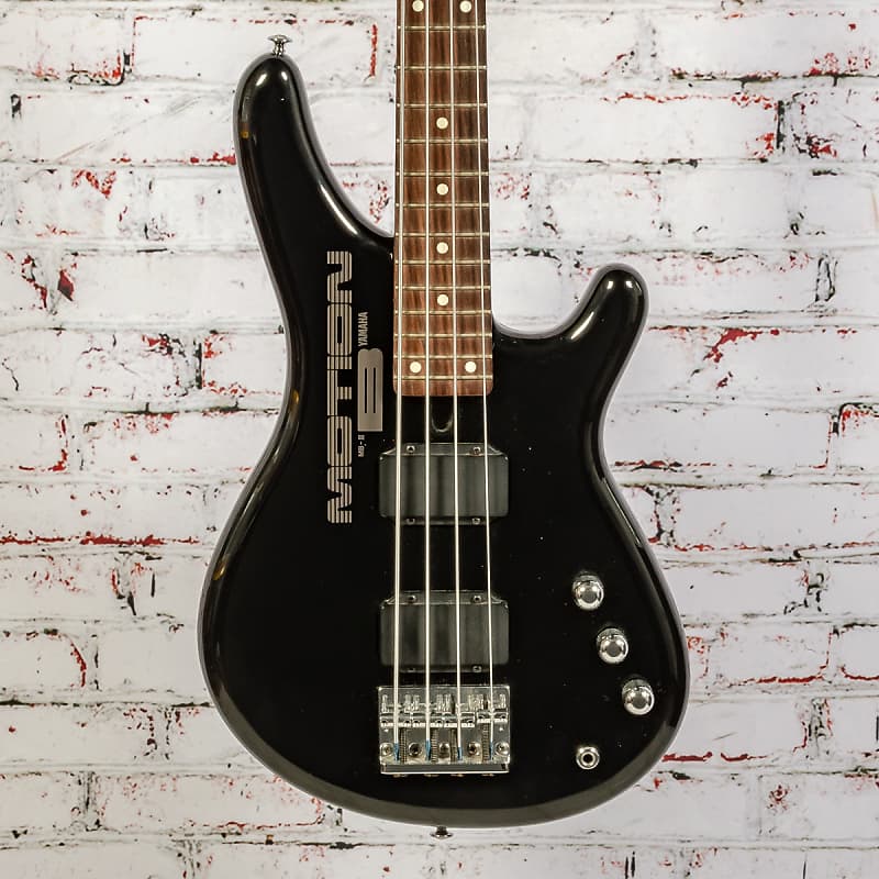 Yamaha - Motion Bass III - Solid Body Electric Bass Guitar - Black - w/OG  Bag - x4844 - USED