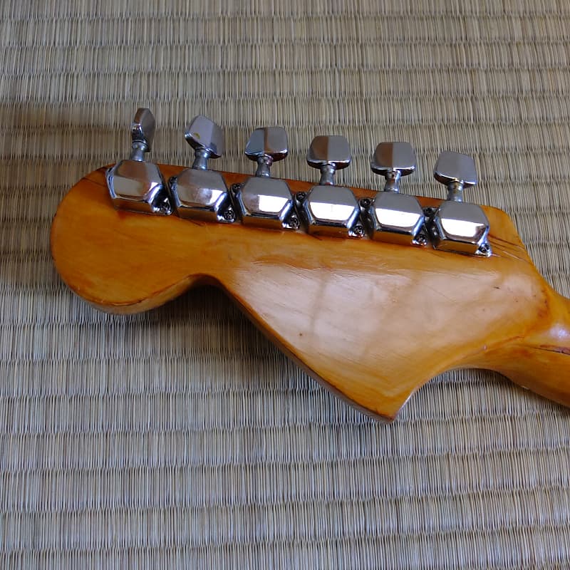 c. 1970s El Maya Junior Model - vintage MIJ lawuit era