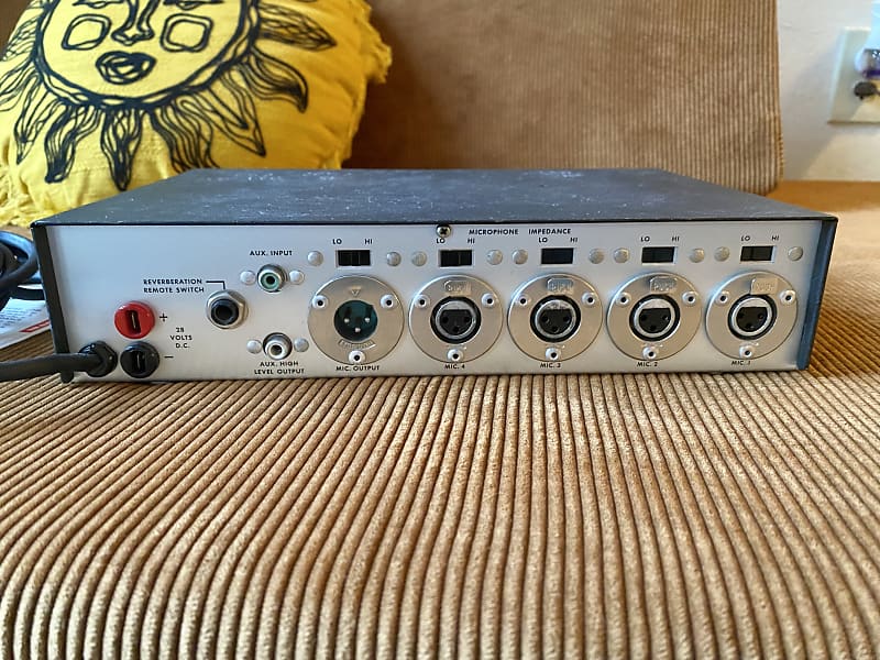 Vintage '60s-'70s Shure M68-RM mic preamp / mixer / spring