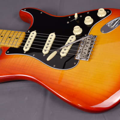 ~MINT~ Fender Rarities Flame Ash Top Stratocaster Plasma Red Burst ~Like NEW~ Bird's-eye Maple Neck image 7