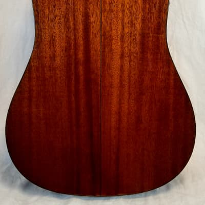 Blueridge BR-40 Acoustic Dreadnought Guitar, Solid Sitka Spruce Top, Mahogany Back and Sides image 10