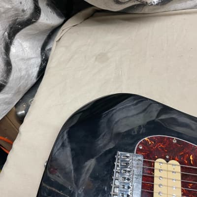 Peavey Predator HSS S-style Guitar - DiMarzio pickups / locking tuners - Black / Maple Neck image 3
