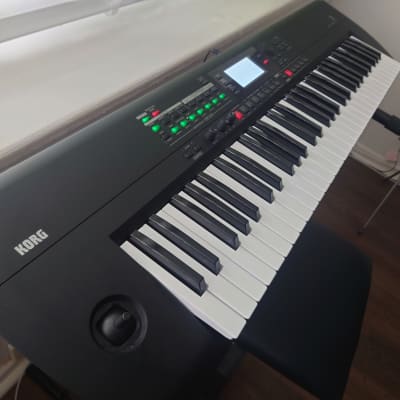 Korg i3-MB 61-Key Music Workstation 2018 - Present - Matte Black