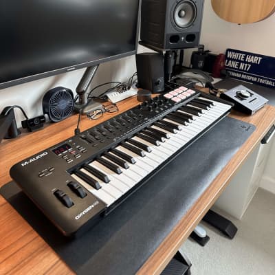 M-Audio Oxygen 49 MKV MIDI Keyboard Controller 2021 - Present - Black