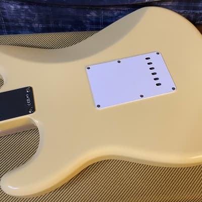 NEW!! 2023 Fender Yngwie Malmsteen Artist Series Signature Stratocaster - Vintage White - Authorized Dealer!! RARE! In Stock - 8.1lbs - G02296 image 9
