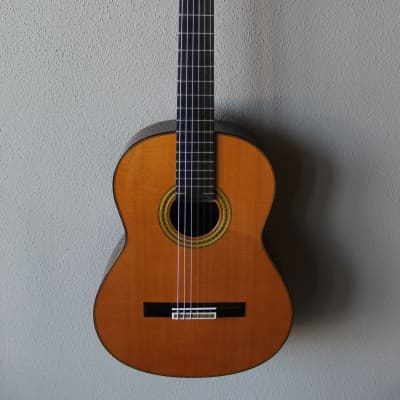 Yamaha GC82 Handcrafted Classical Guitar Regular Cedar | Reverb